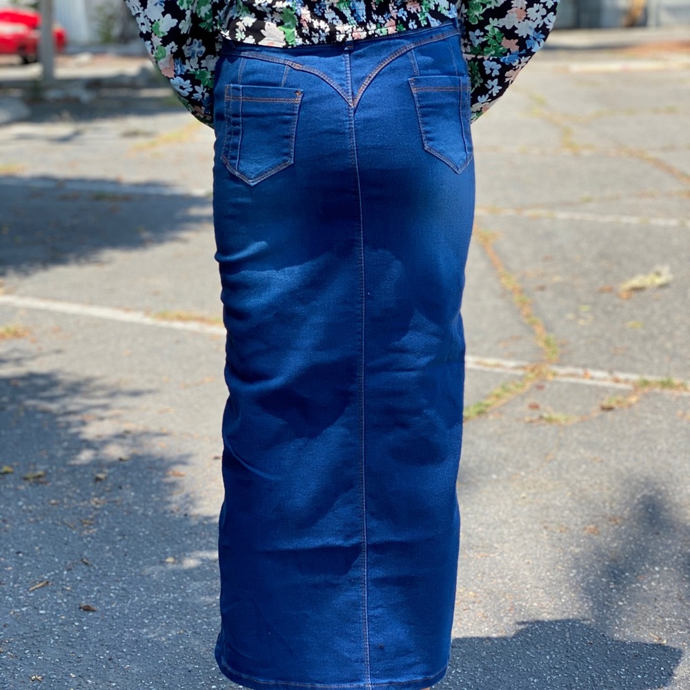 Denim maxi skirt